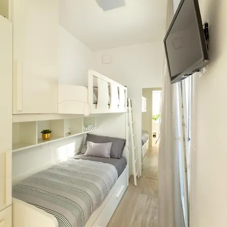 Maison Mameli - Romantic Apartment Riccione